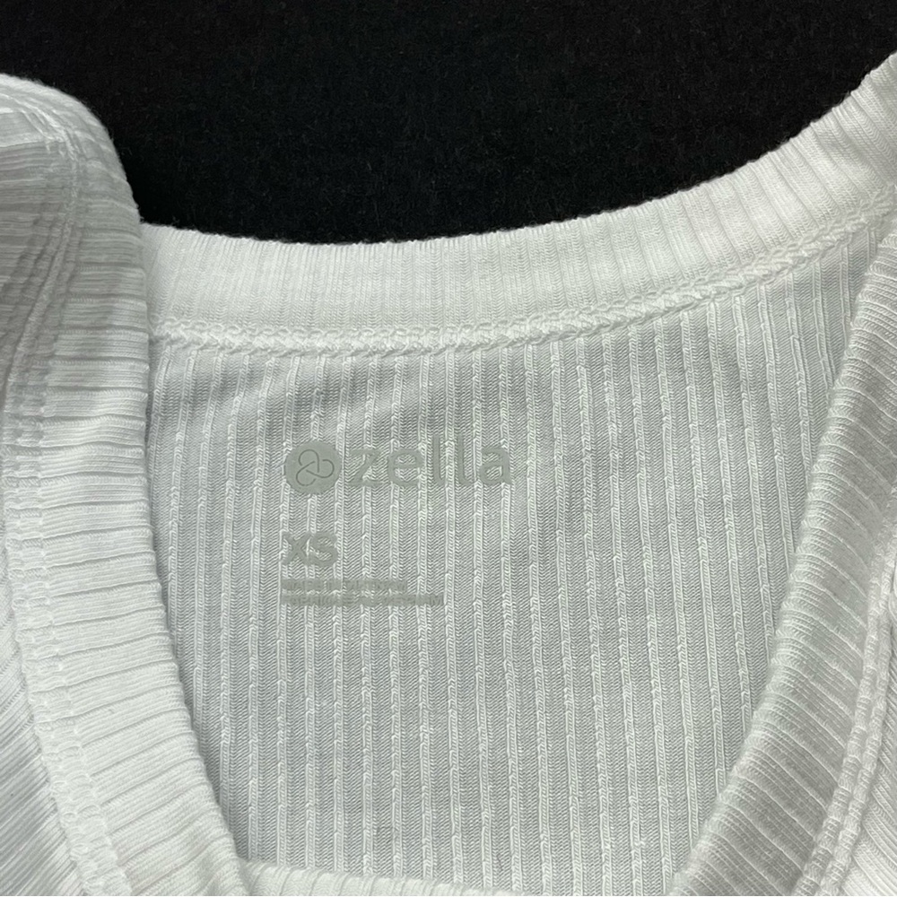 Zella White Ribbed Tank Top Womens Size XS Extra Small Athletic Layer NEW *FLAW - Picture 2 of 13